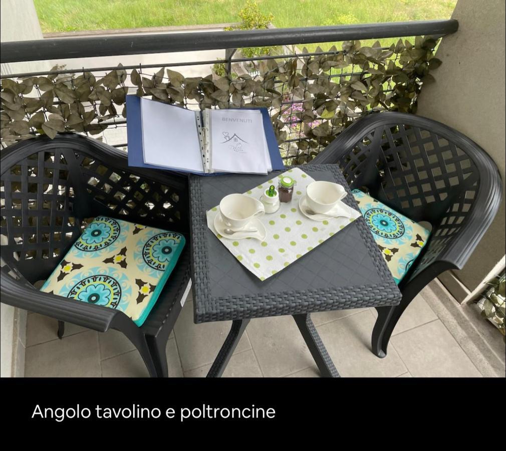 Dolcecasaleogiu Con Parcheggio Coperto Gratuito Apartment Vitinia ภายนอก รูปภาพ
