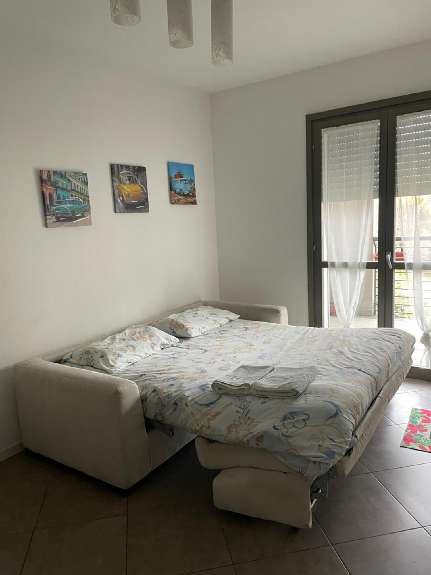 Dolcecasaleogiu Con Parcheggio Coperto Gratuito Apartment Vitinia ภายนอก รูปภาพ